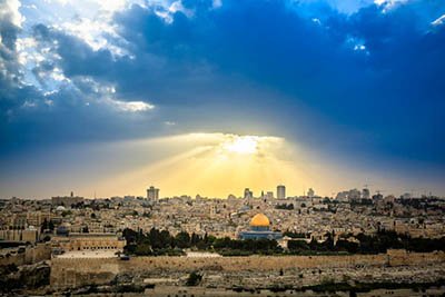 Follow In The Footsteps of Jesus